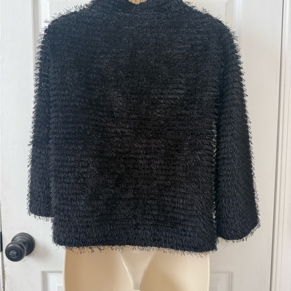 Vince Camuto Black Fuzzy Knit Cropped Sweater Cozy Textured XS - Picture 4 of 5